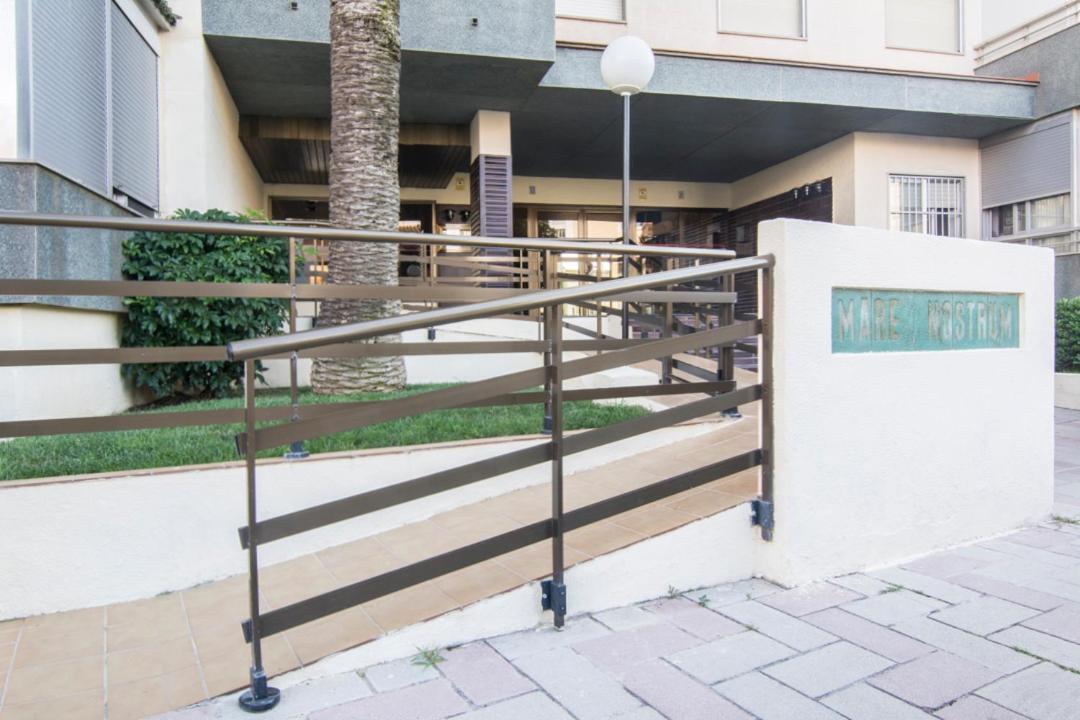 Bright Apartment Steps Away From The Beach El El Mareny Blau Esterno foto
